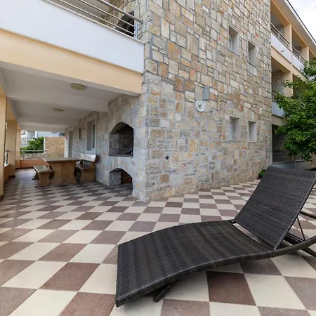 House Tanja By Belmont Realty Apartmán