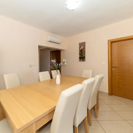 Appartement House Tanja By Belmont Realty