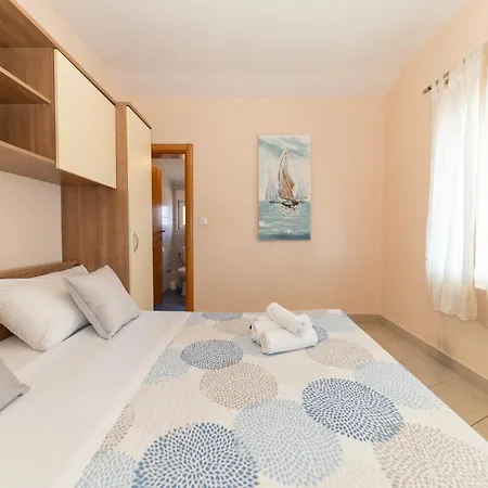 House Tanja By Belmont Realty *