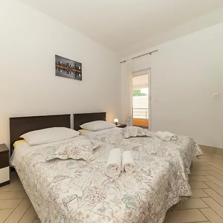 House Tanja By Belmont Realty Apartmán