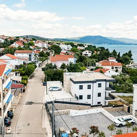 House Tanja By Belmont Realty Appartement *