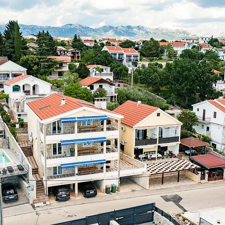 House Tanja By Belmont Realty