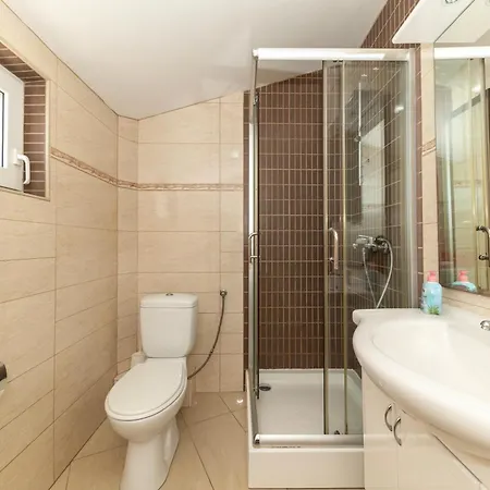House Tanja By Belmont Realty