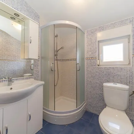 House Tanja By Belmont Realty