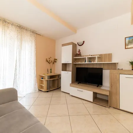 House Tanja By Belmont Realty Maslenica