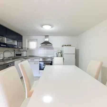 Appartement House Tanja By Belmont Realty